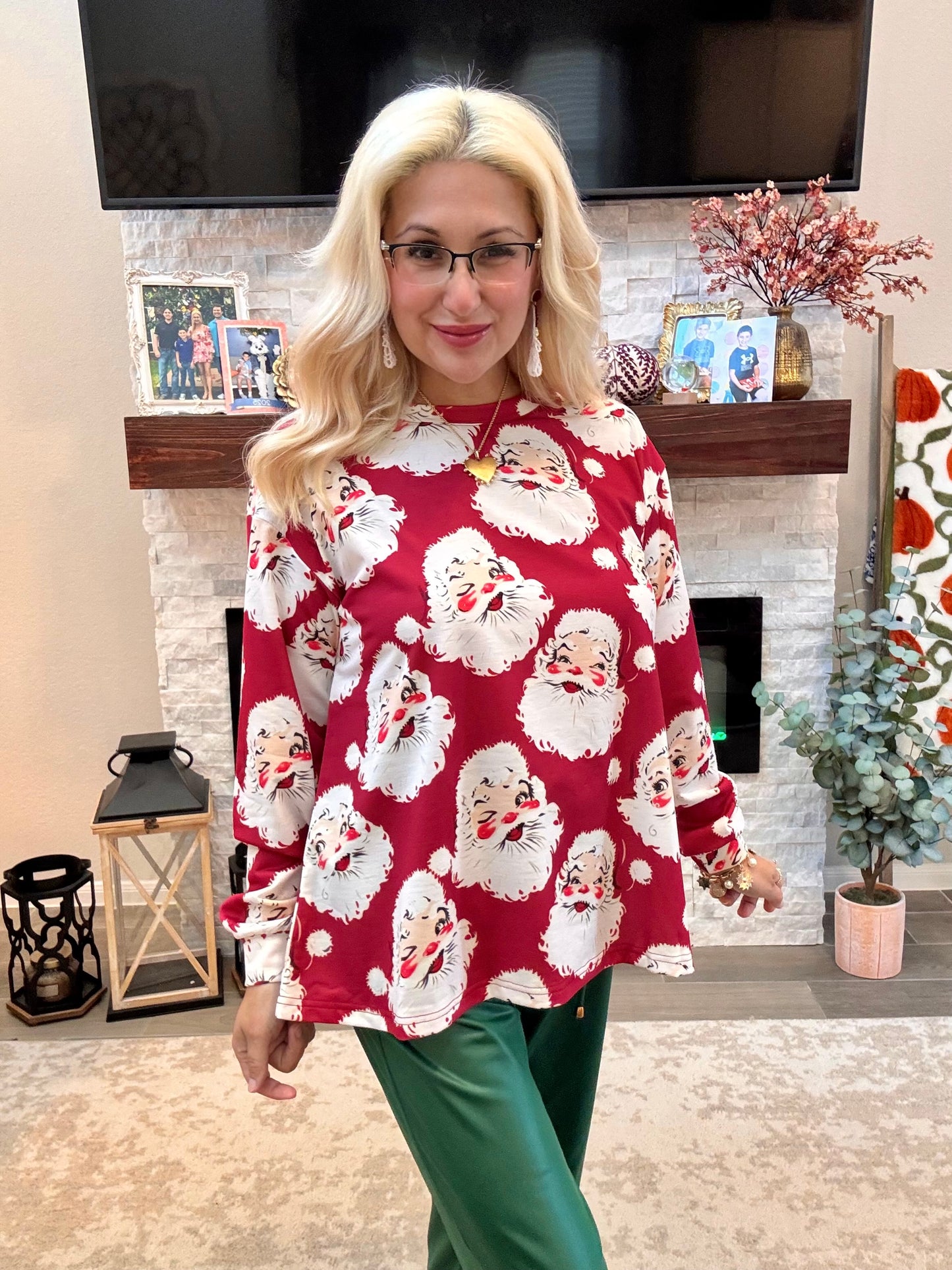 Jolly Old St. Nick Top