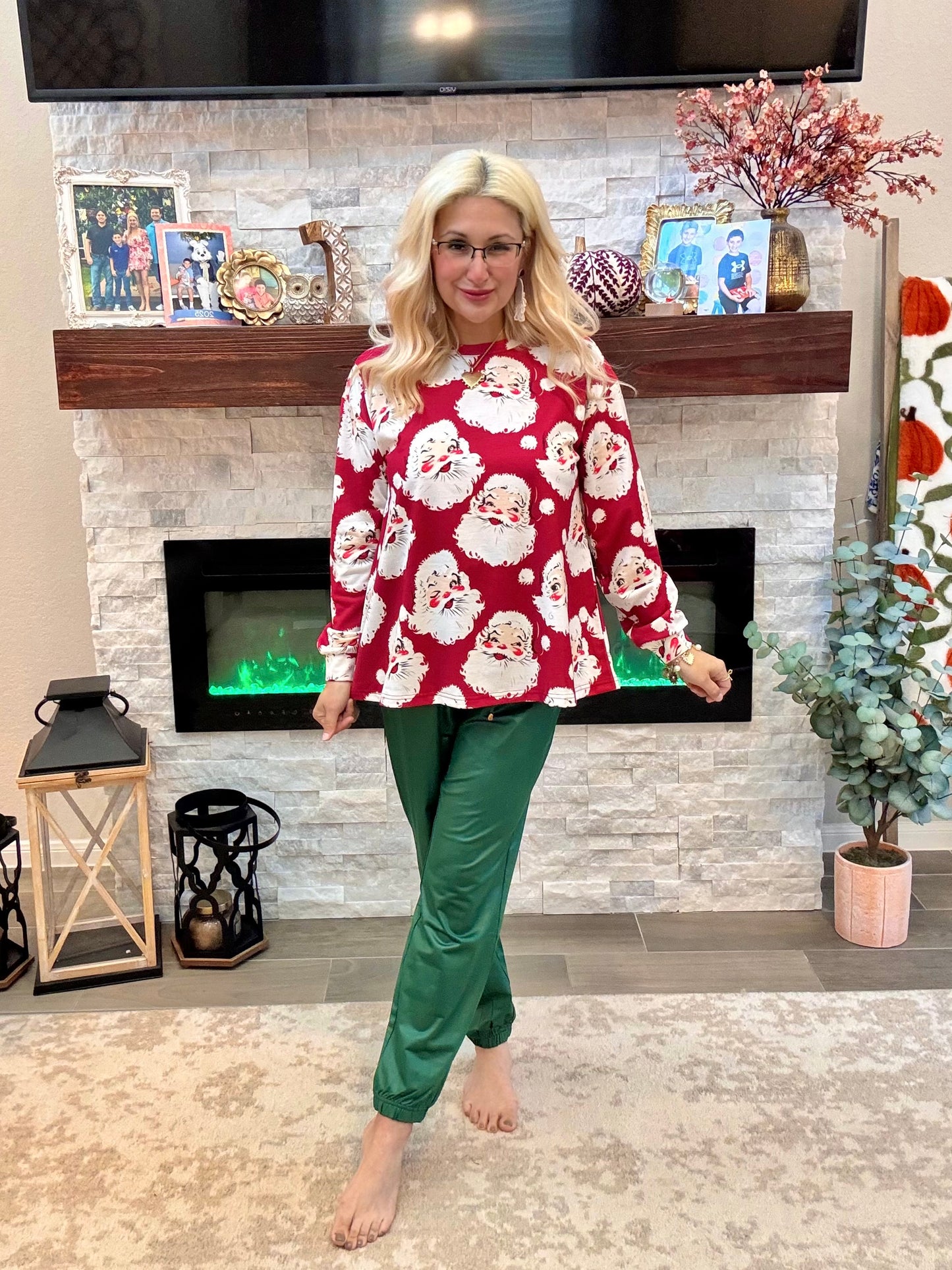 Jolly Old St. Nick Top