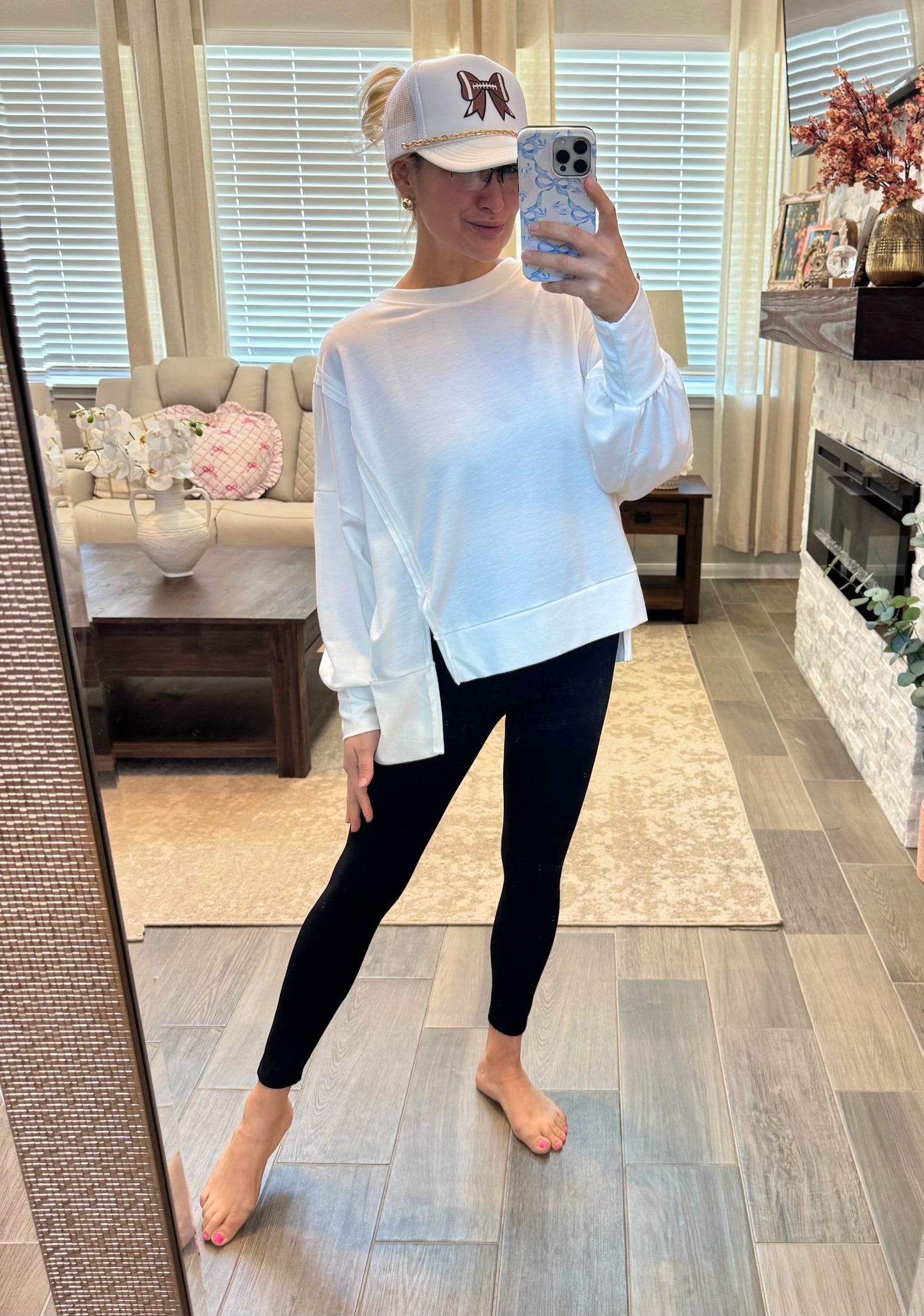 Cozy Pullover - WHITE - 1XL LEFT