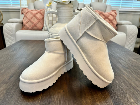 Cream Ultra Fuzzy Boots